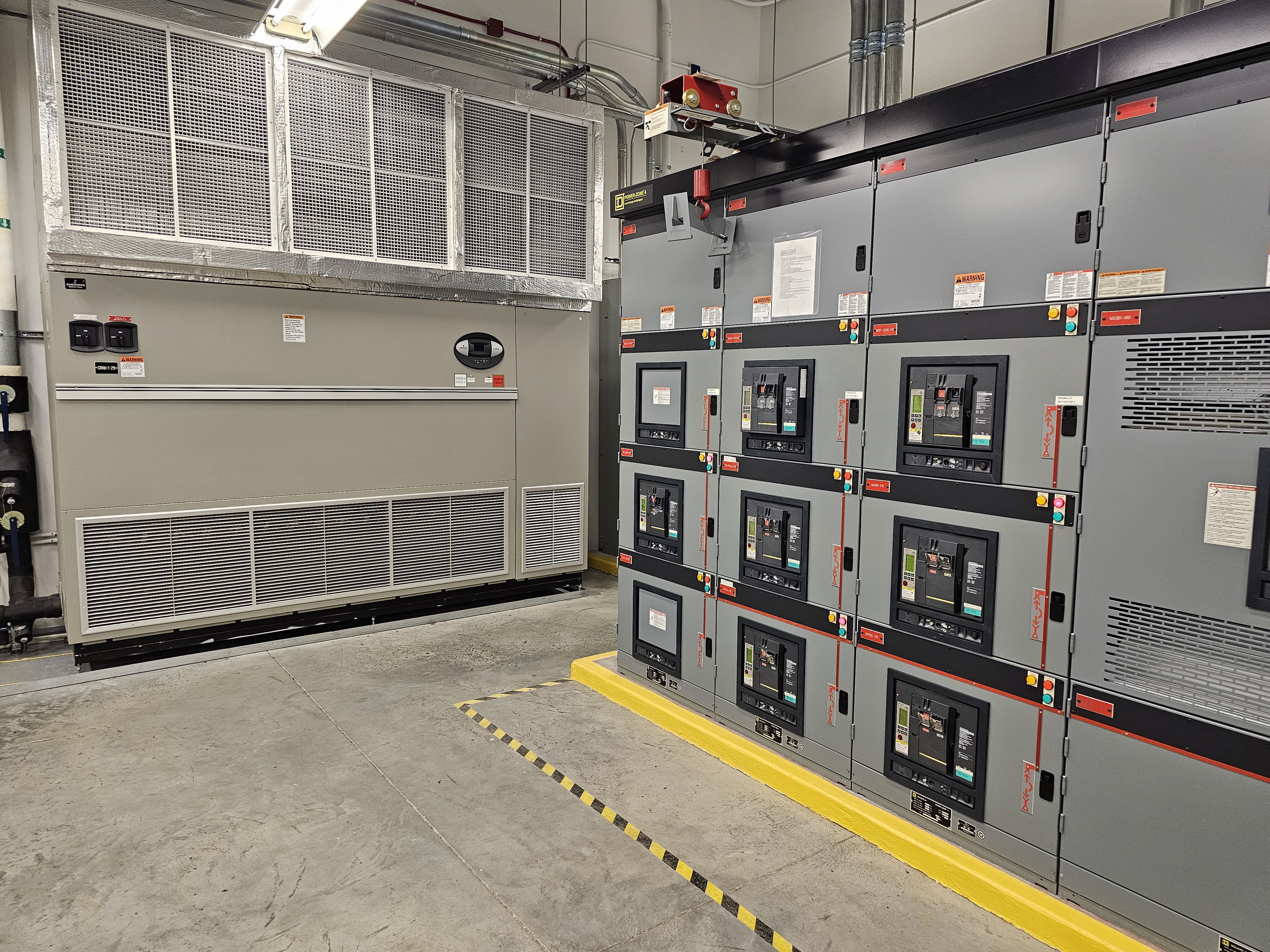Switchgear and precision cooling infrastructure in data center